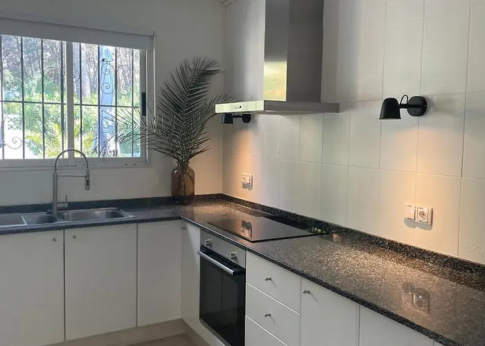 Augusta On The Montgo Near Javea * 德尼亚